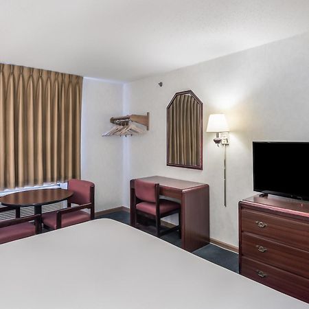 Americas Best Value Inn-Wenona Kültér fotó