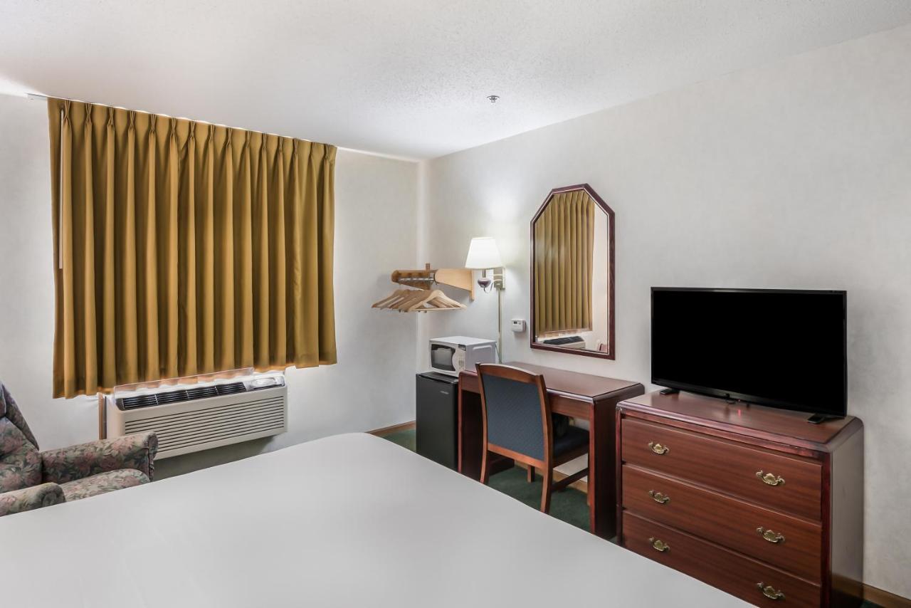 Americas Best Value Inn-Wenona Kültér fotó