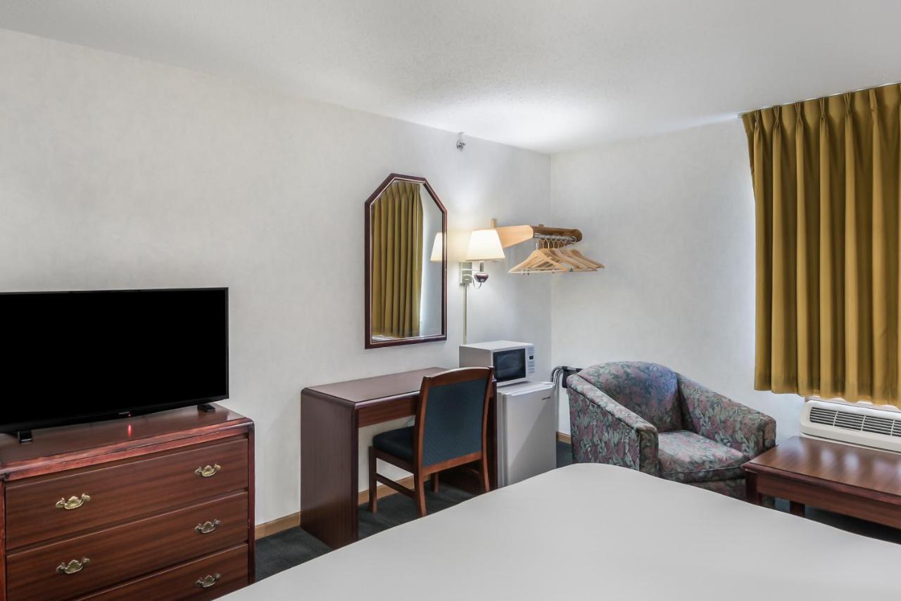 Americas Best Value Inn-Wenona Kültér fotó