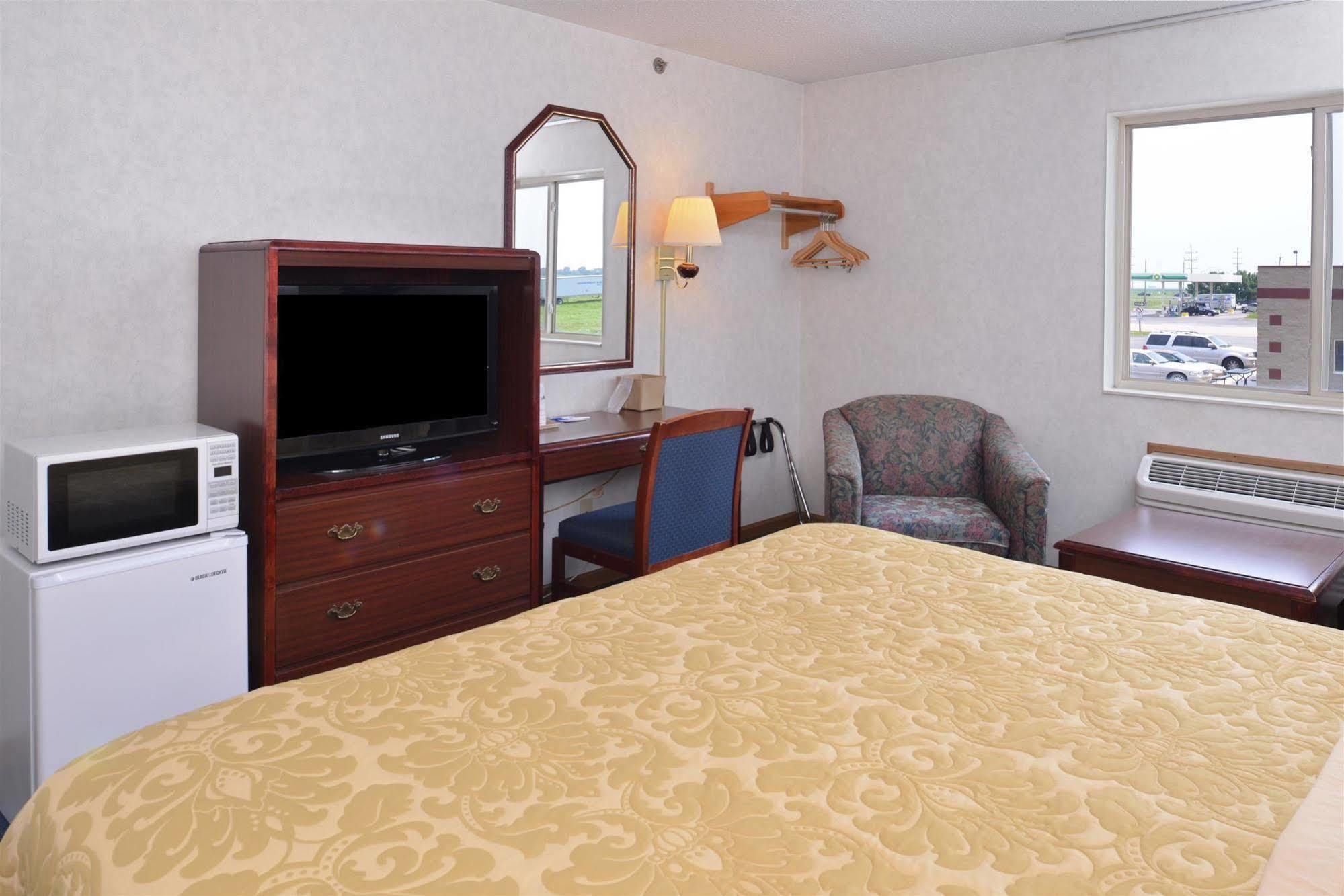 Americas Best Value Inn-Wenona Kültér fotó